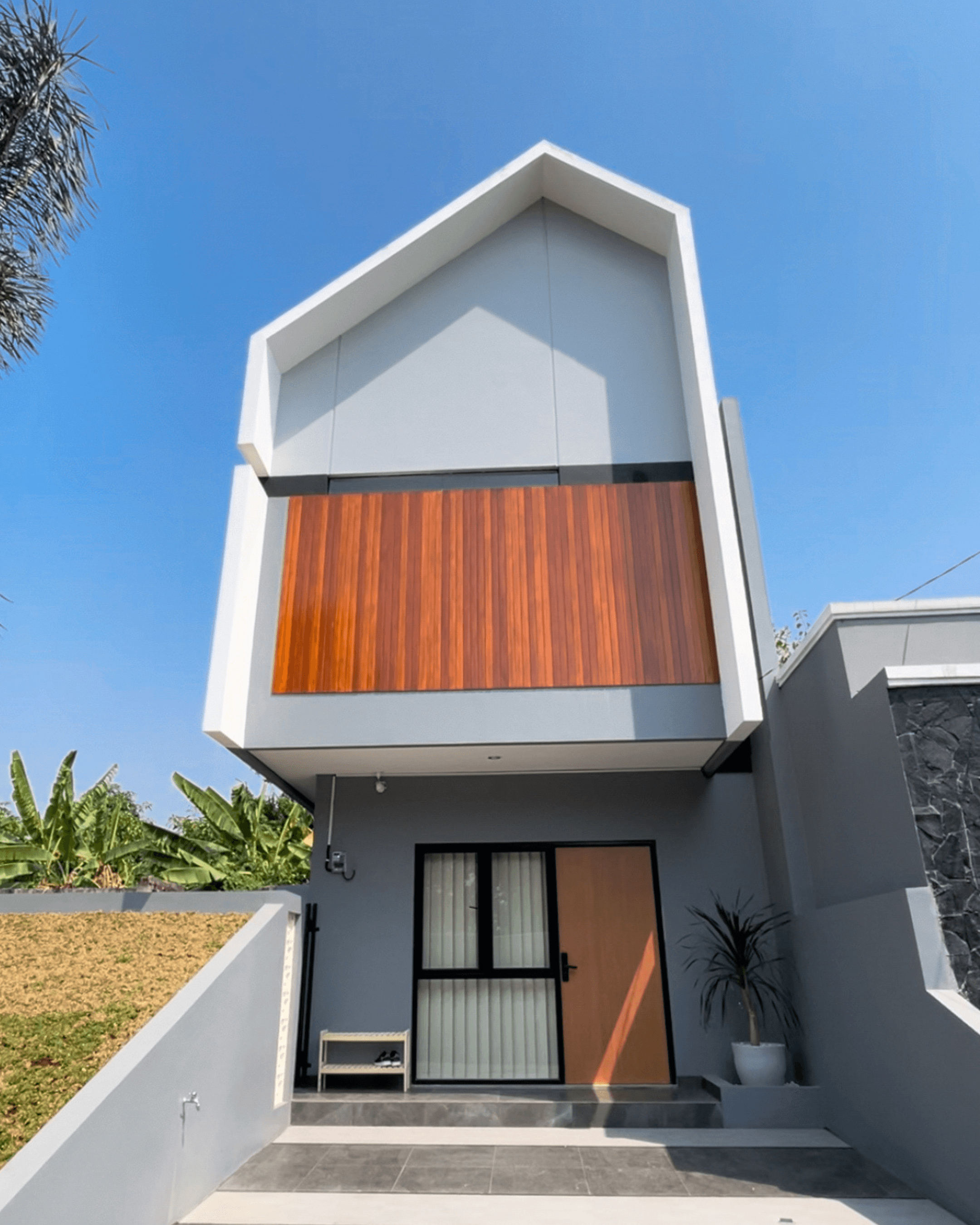 Tampak depan rumah tipe Akasia di Kotabaru Residence 3